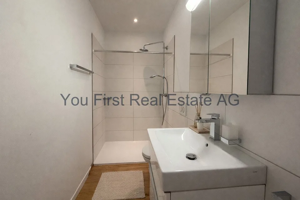 Modern 4.5-room ground-floor apartment with seating area and high-quality features – photo 7 of 9