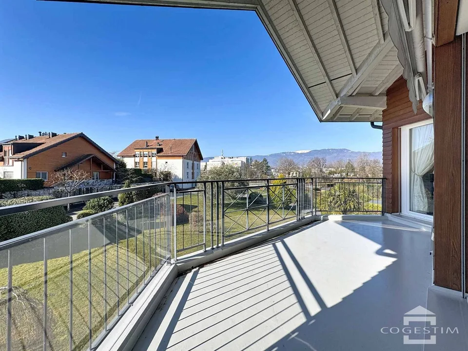 Magnifique duplex en attique de 6.5 pièces