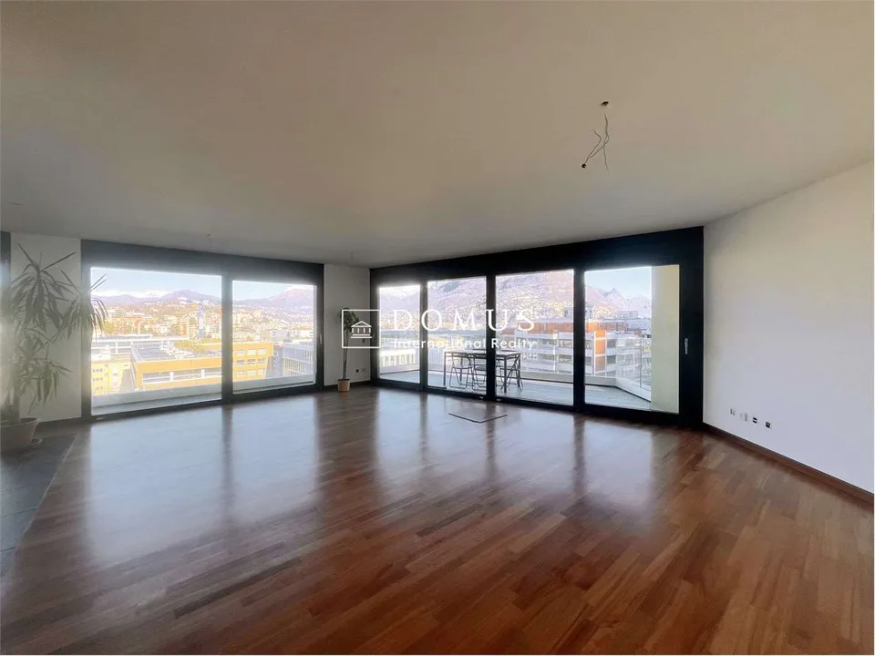 Luxuswohnung im Paradies