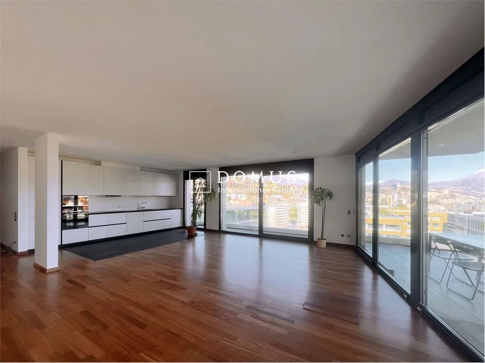 Luxuswohnung im Paradies