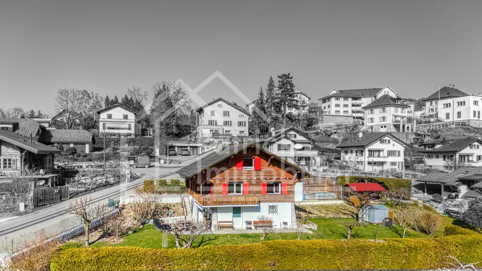 Einzelchalet mit 4.5 Zimmern und Panoramablick auf die Préalpes