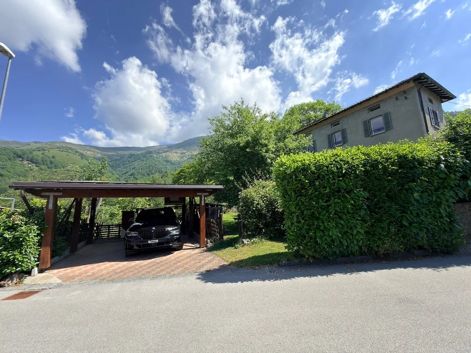 Casa Ticinese di carattere con splendido giardino e massima privacy a Bogno – Foto 13 von 30