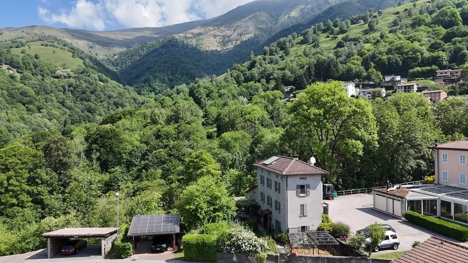 Casa Ticinese di carattere con splendido giardino e massima privacy a Bogno – Foto 7 von 30