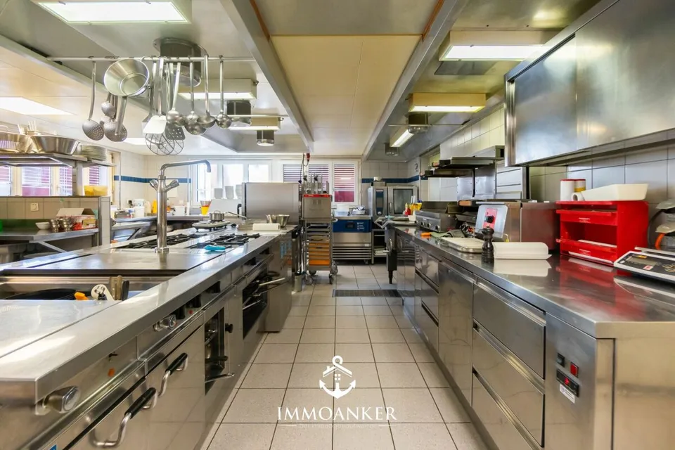 Erfolgreiches Restaurant mit 4.5 Zi. Wohnung und viel Umschwung am Südhang – Foto 9 von 13