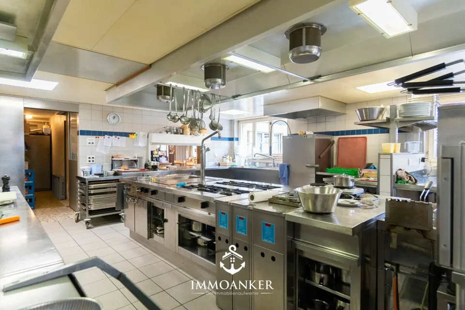 Erfolgreiches Restaurant mit 4.5 Zi. Wohnung und viel Umschwung am Südhang – Foto 7 von 13