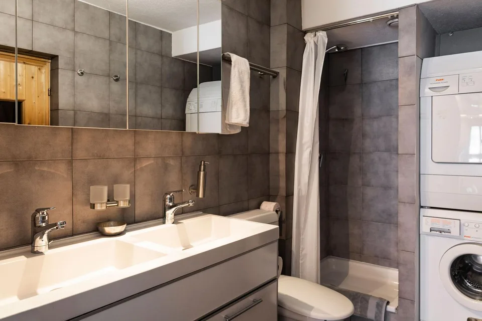 Un delizioso appartamento di 3 camere con terrazza nel cuore di Verbier – foto 10 di 12