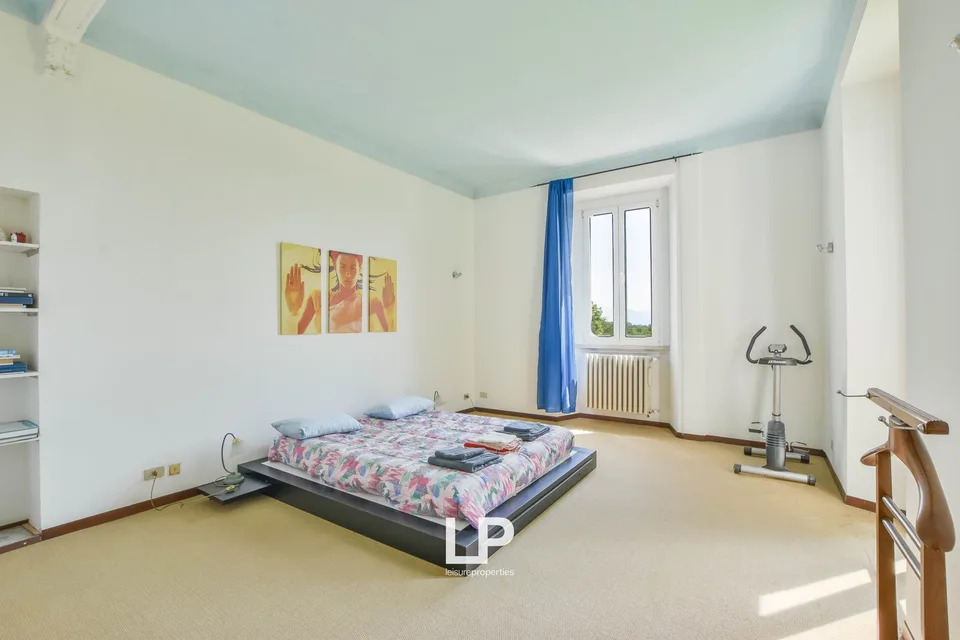 Villa in Sant'Ambrogio – Foto 24 von 26