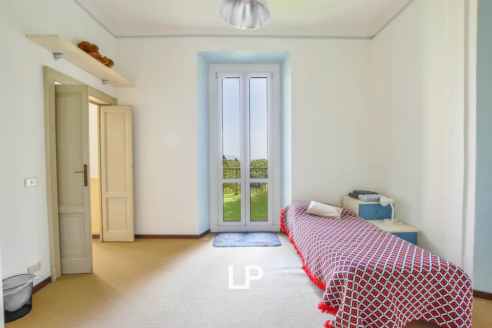 Villa in Sant'Ambrogio – Foto 19 von 26