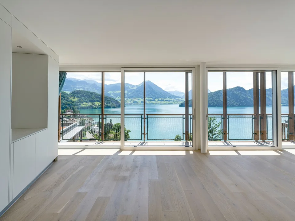 Exklusive 5.5-Zimmer-Attikawohnung in Vitznau – Wohnen mit Seeblick