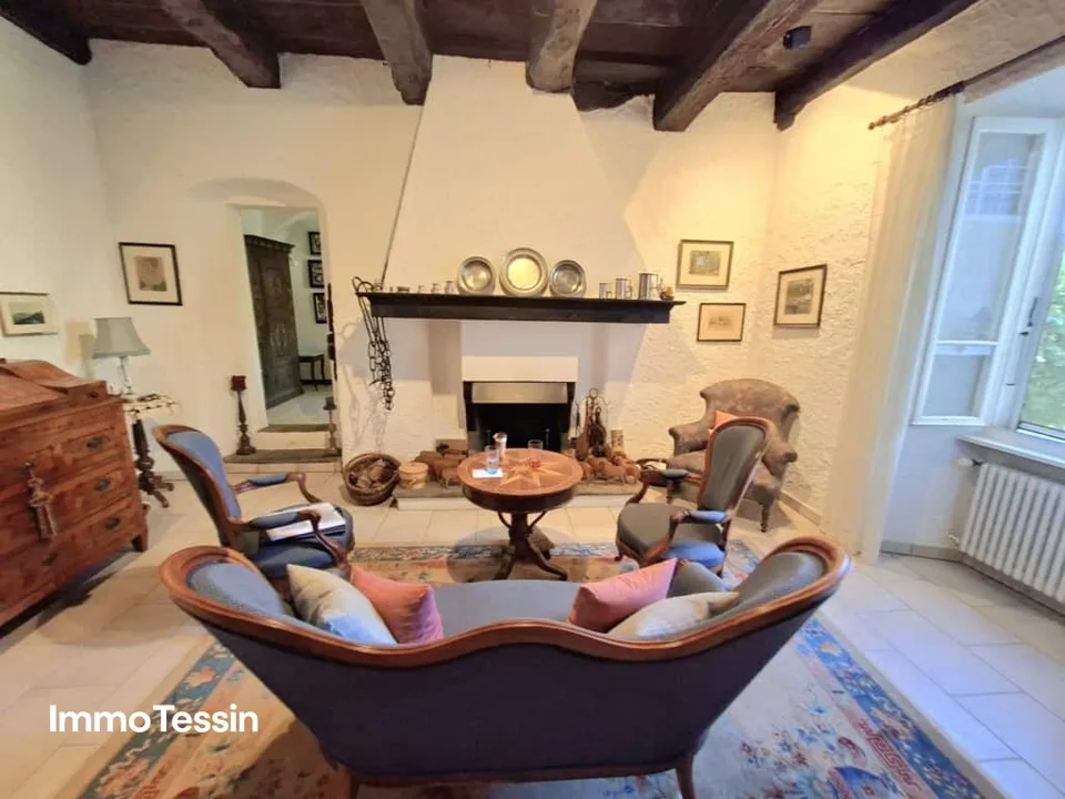 Appartement unique avec un flair historique dans un ancien monastère au centre du village de Cadempino – photo 6 sur 13