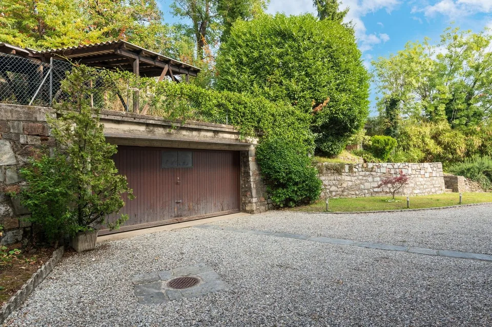 Faszinierende Villa aus dem frühen 20. Jahrhundert – Foto 15 von 17