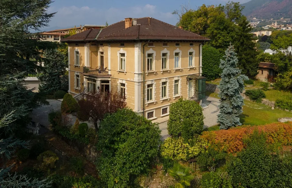AFFASCINANTE VILLA DEI PRIMI DEL NOVECENTO