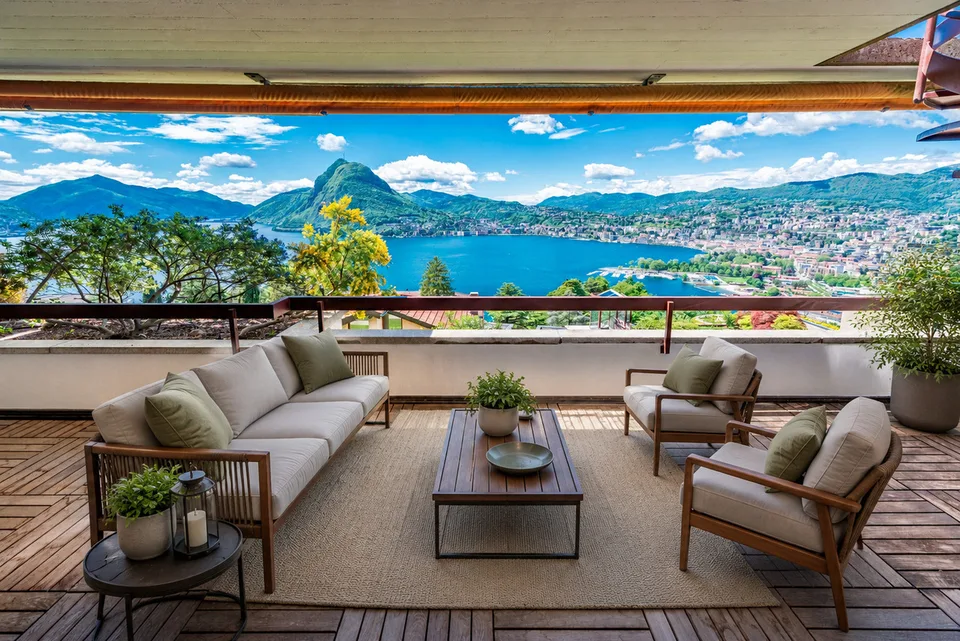 Attico moderno con splendida terrazza rooftop