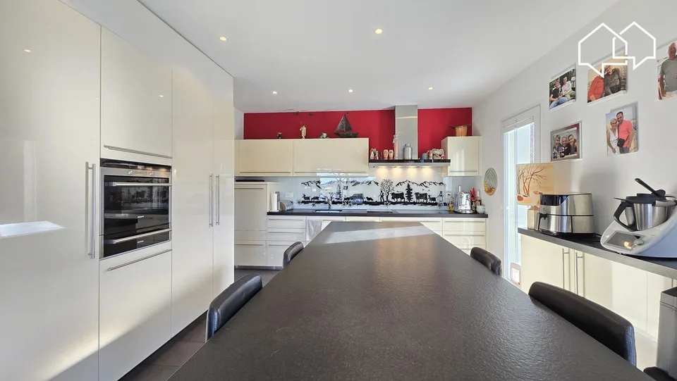 Magnifica casa con studio su un lotto di 1400m² – foto 6 di 20