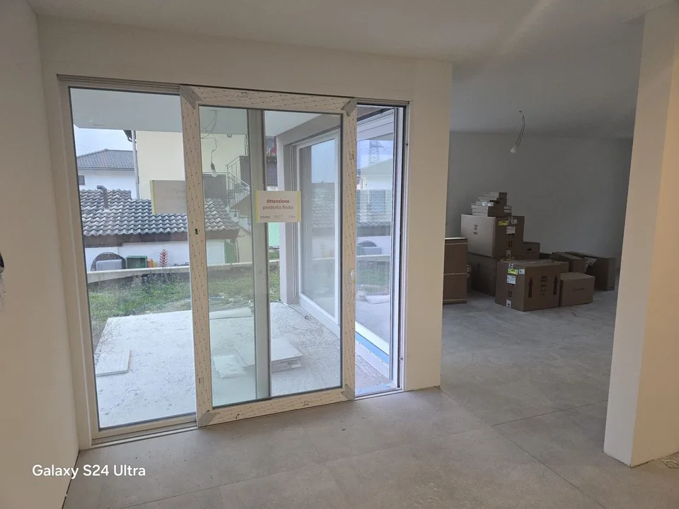 Einfamilienhaus mit 4.5 Zimmern, Cugnasco