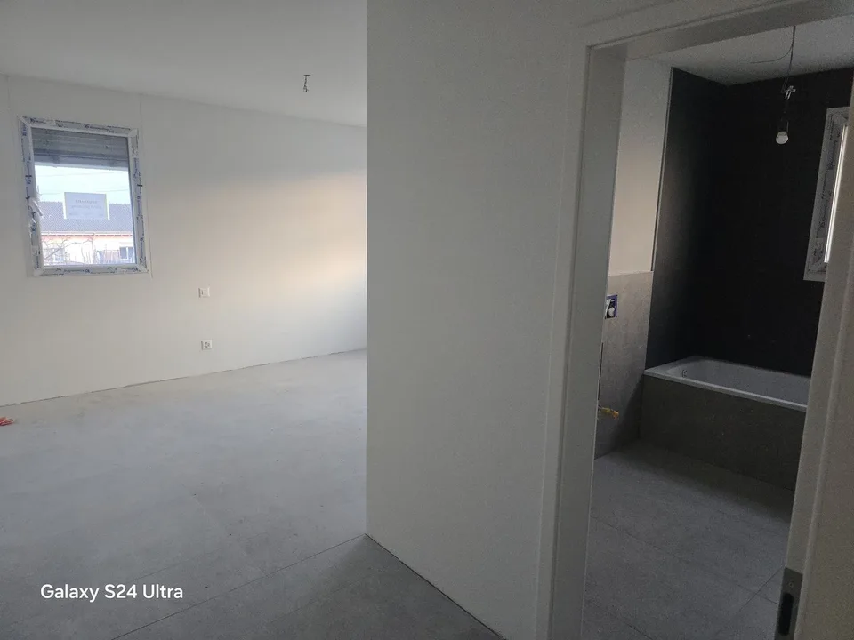 Einfamilienhaus mit 4.5 Zimmern, Cugnasco
