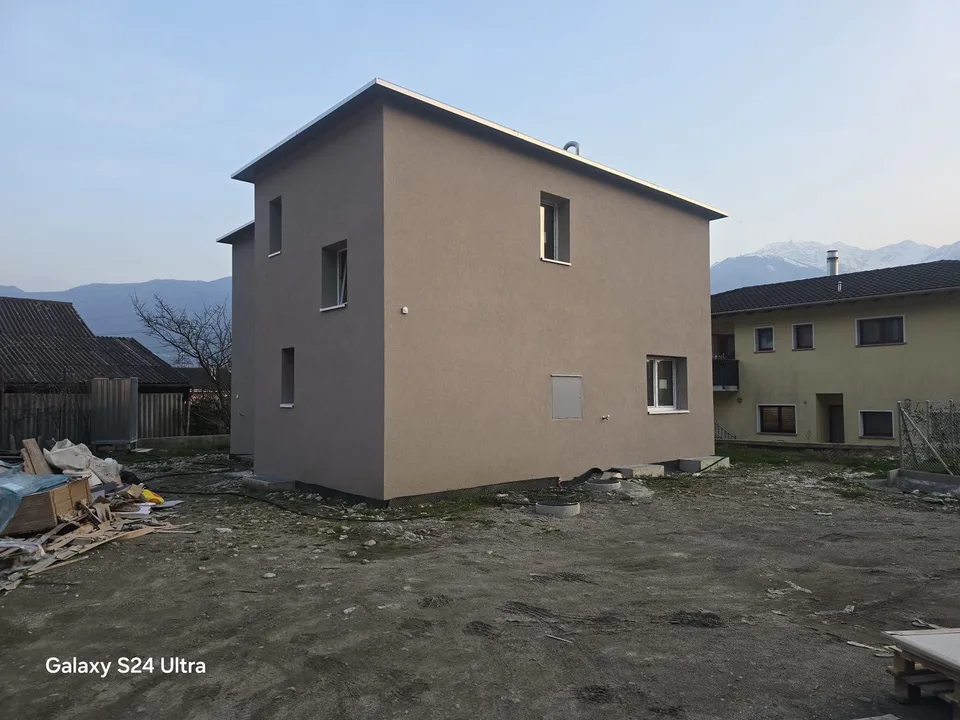 Einfamilienhaus mit 4.5 Zimmern, Cugnasco