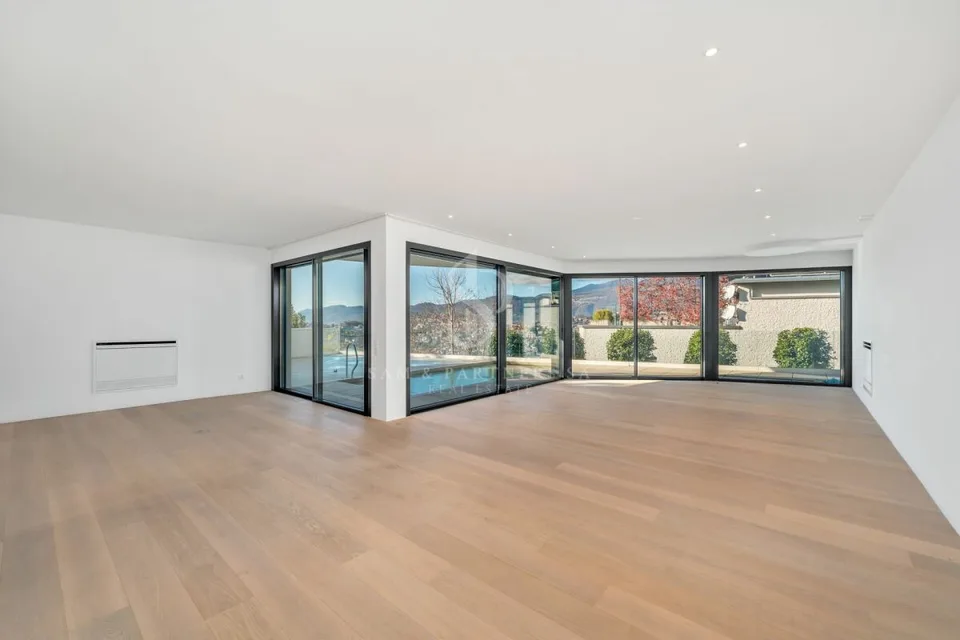 Moderne Villa mit Pool