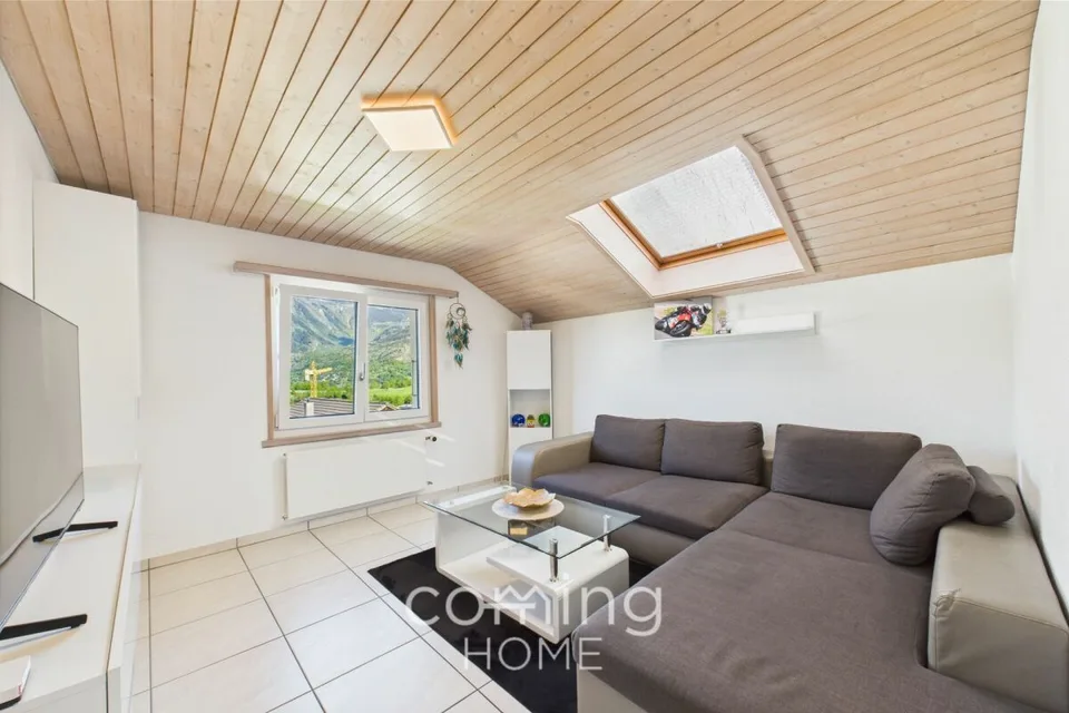 Dachwohnung mit Charakter in Ried-Brig - wohnlich, naturnah und sofort einzugsbereit