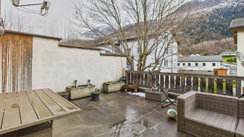 5.5-Zimmer-Maisonettewohnung auf drei Etagen in Agarn