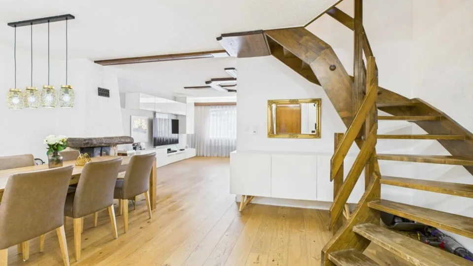 5.5-Zimmer-Maisonettewohnung auf drei Etagen in Agarn