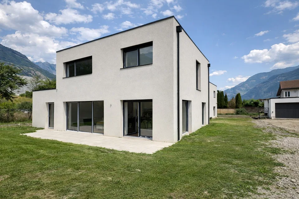 Magnificent individuelles Haus neu 5.5 Zimmer – Wohngebiet ruhig – Saxon (VS)