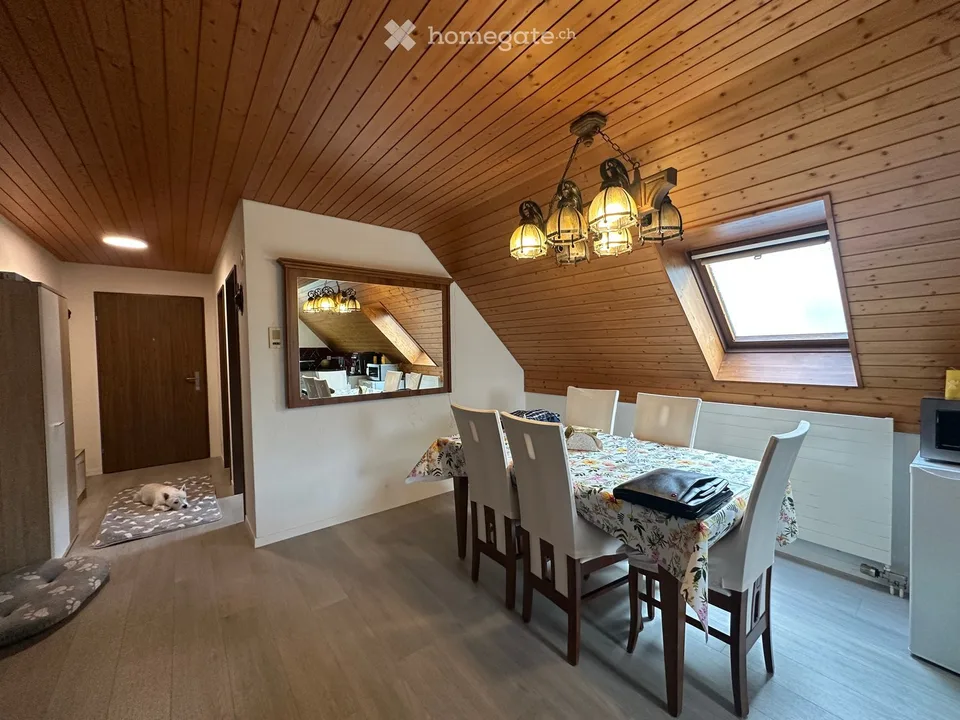Incantevole appartamento maisonette 3.5 locali a Othmarsingen – disponibile immediatamente!