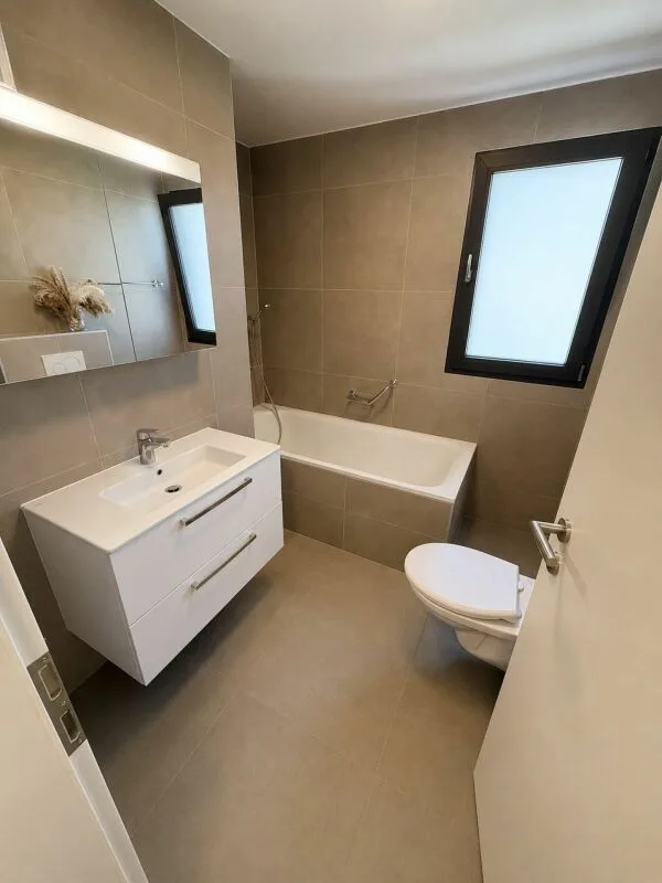Villa mit Pool – Foto 8 von 10