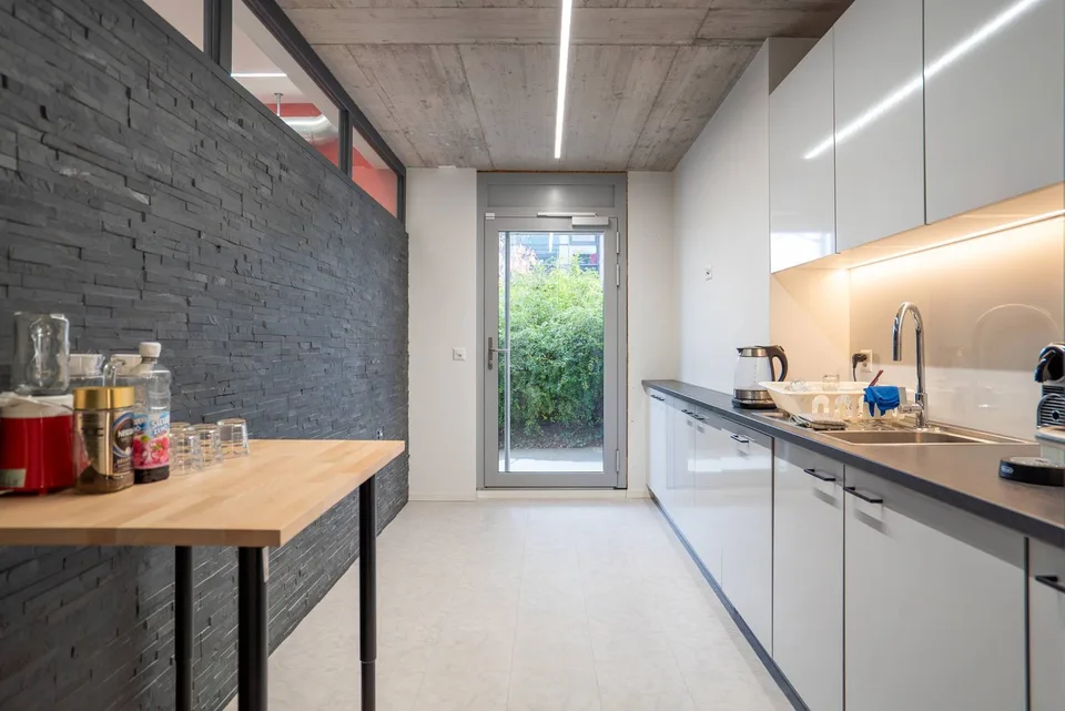 Zu verkaufen: Helles Arkadengebäude mit 156 m² auf mehreren Ebenen – Foto 8 von 8