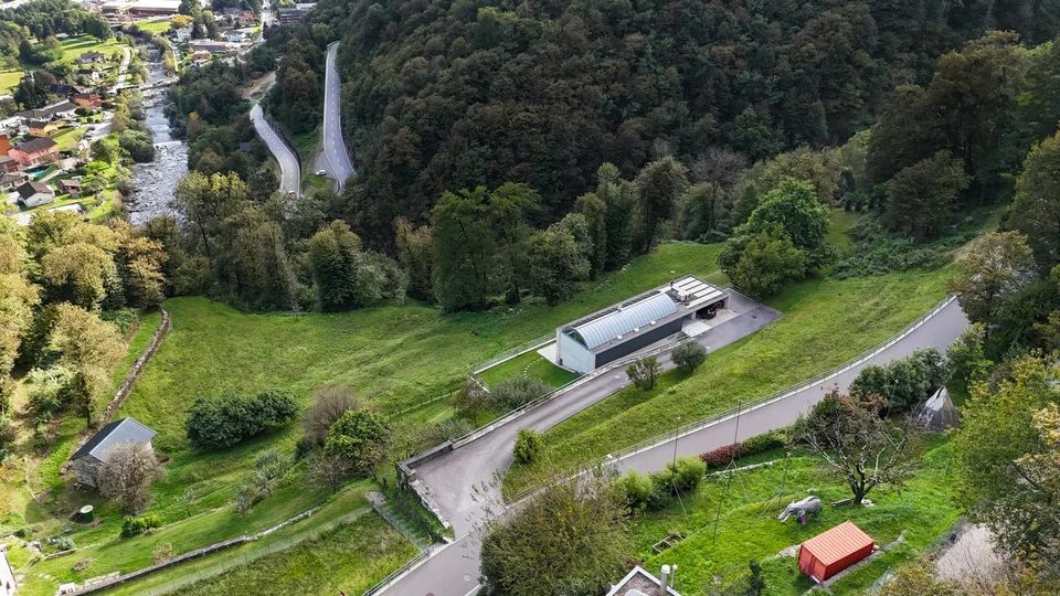 Baugrundstück 986m² mit genehmigtem Projekt und Panoramablick