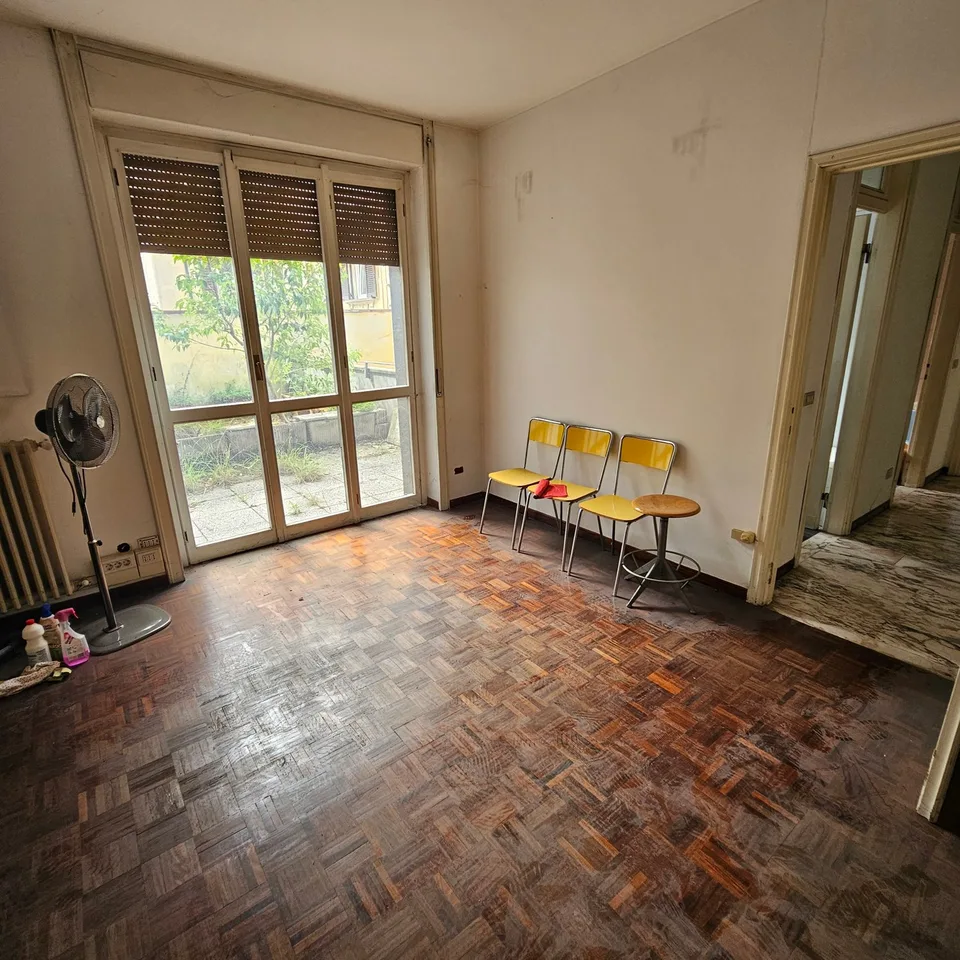 Appartamento 3.5 locali con balcone e parcheggio a Varese – foto 16 di 18