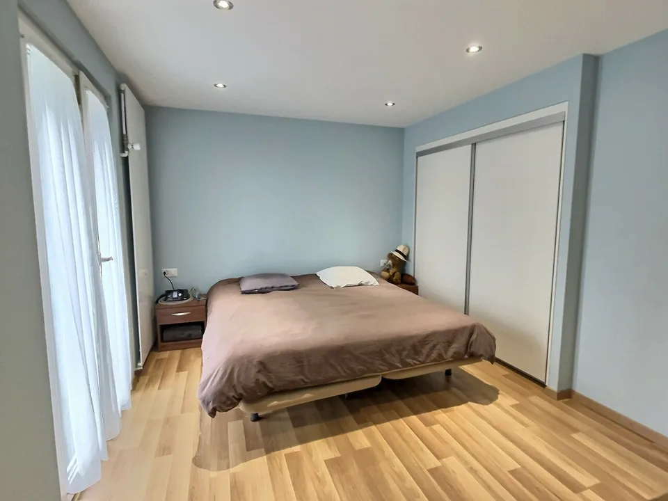 Casa indipendente con mansarda abitabile e ingresso indipendente