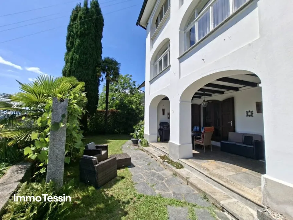 OPPORTUNITÉ : Propriété unique sur plus de 15 000 m² de terrain dans une tranquillité absolue avec piscine et vue imprenable sur le Malcantone tessinois – photo 7 sur 13