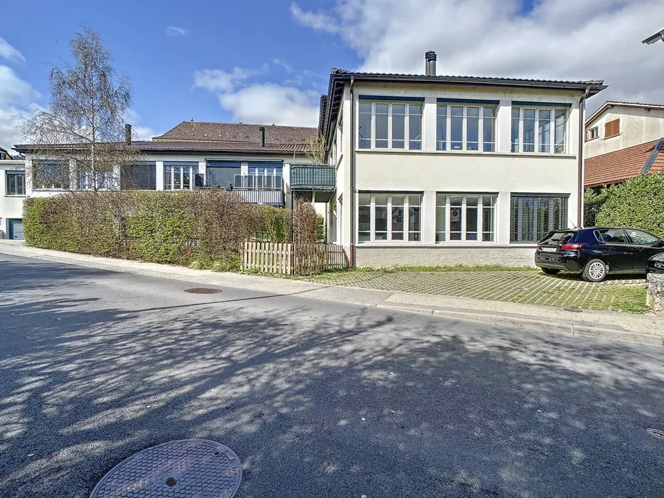Wohnung 5.5 Zimmer mit Terrasse/Garten
