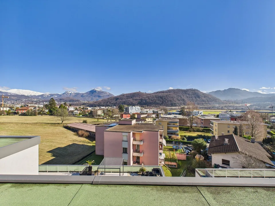 MERAVIGLIOSA CASA CONTIGUA CON GIARDINO E ROOFTOP-MÖGLICH ALS ZWEITWOHNSITZ – Foto 27 von 30