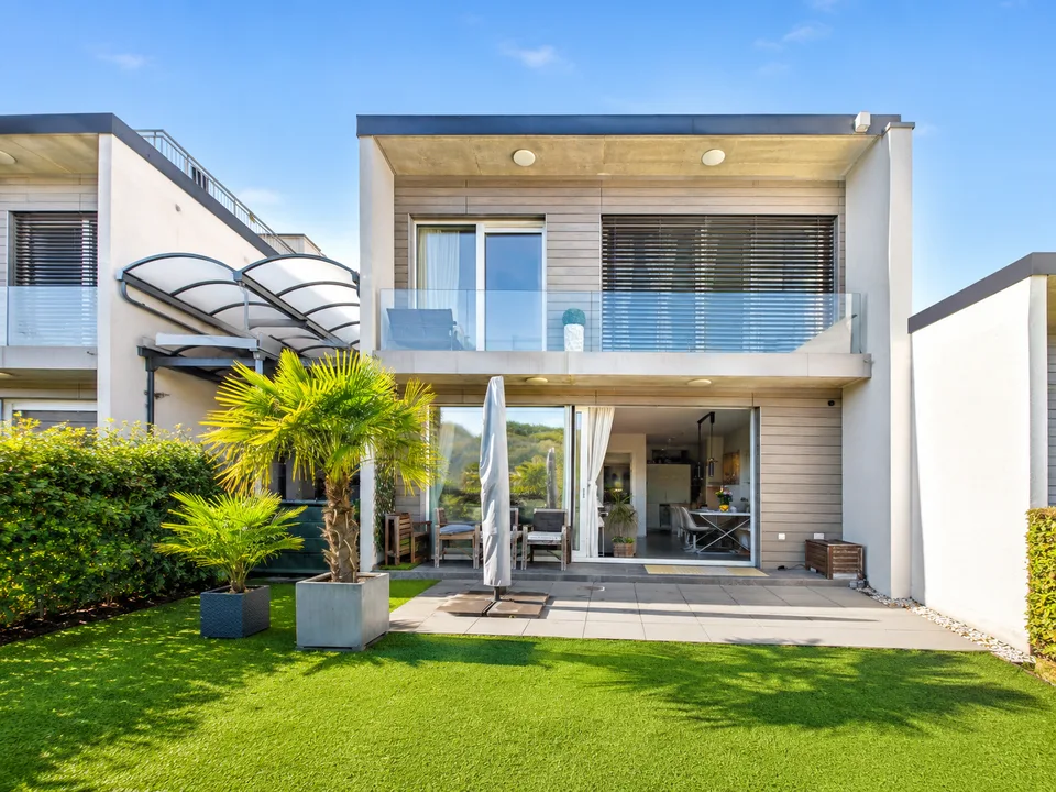 MERAVIGLIOSA CASA CONTIGUA CON GIARDINO E ROOFTOP-MÖGLICH ALS ZWEITWOHNSITZ