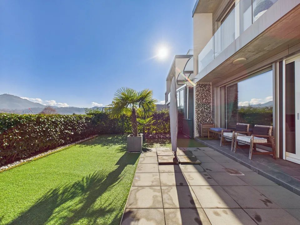 MERAVIGLIOSA CASA CONTIGUA CON GIARDINO E ROOFTOP-MÖGLICH ALS ZWEITWOHNSITZ – Foto 11 von 30