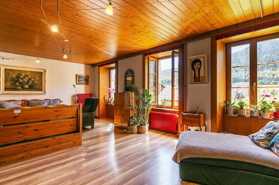 Schönes Haus mit Garten und Potenzial für Umbau – Foto 6 von 13