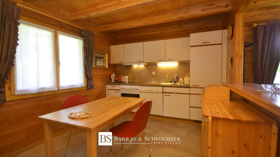 Domaine composé de 4 parcelles et 2 chalets