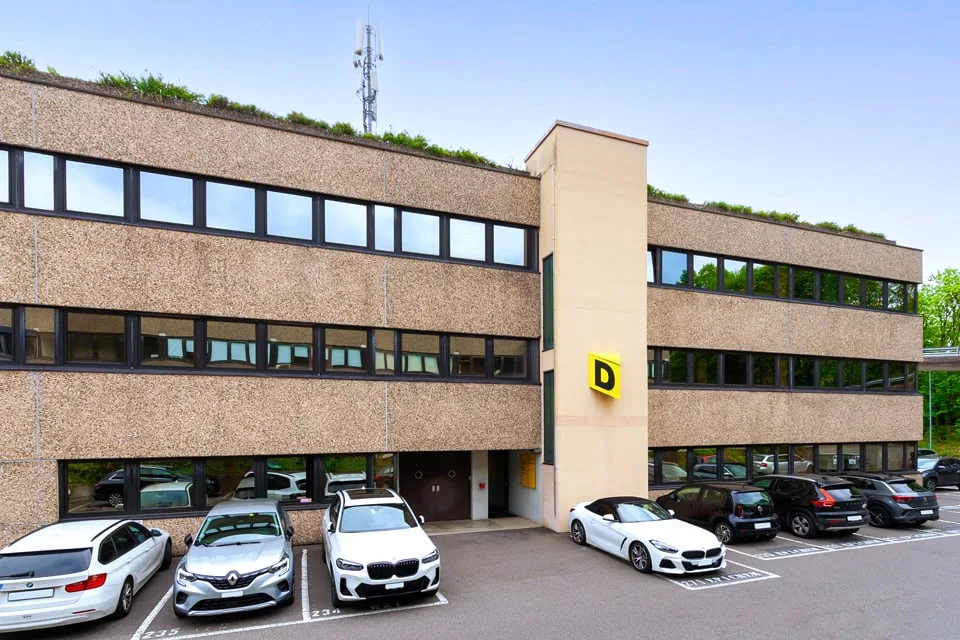 BIOGGIO - SPACIOUS OFFICE FOR RENT IN STRATEGIC LOCATION (ref. 013) – photo 13 of 18