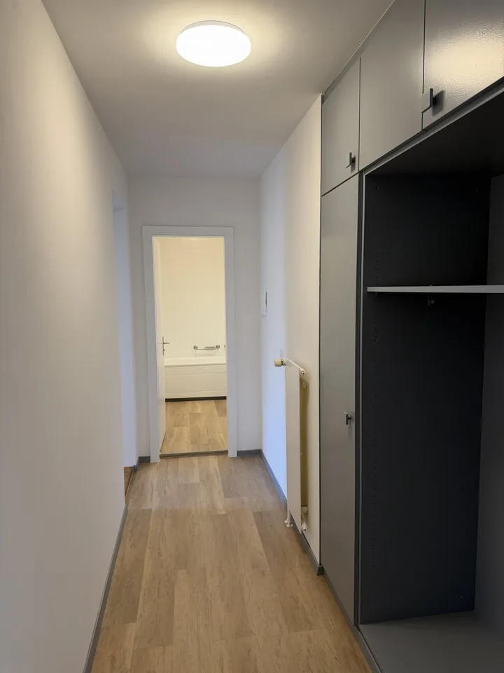 Charmantes 2,5 Zimmer-Wohnung im 4. Stock renoviert