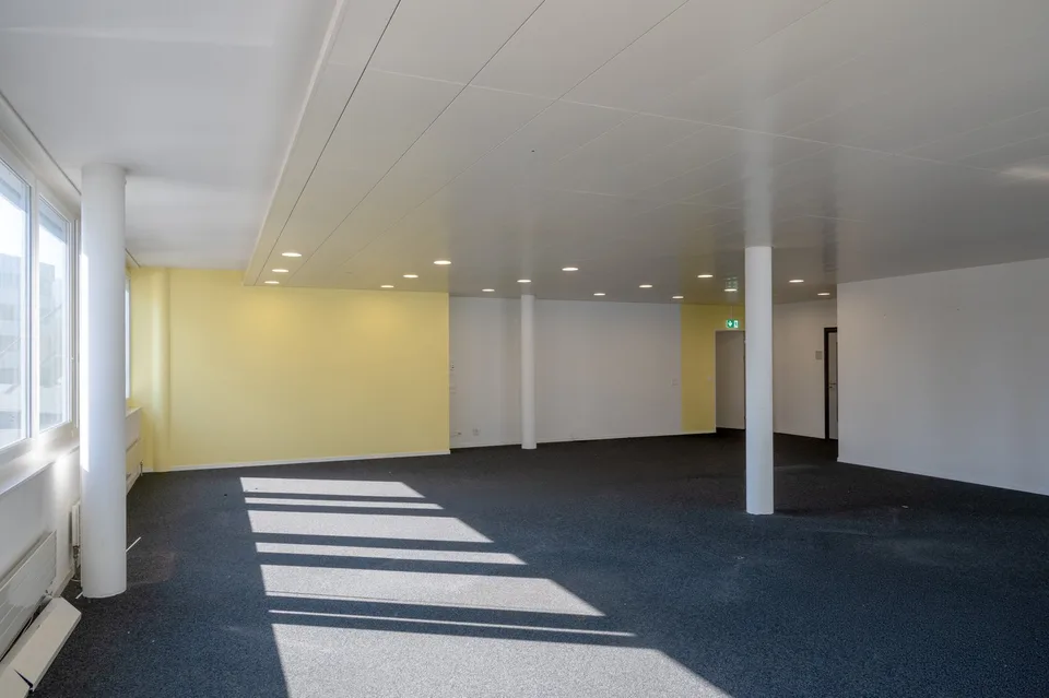 Espace pour de nouvelles idées : Locaux de bureau attractifs à louer à Rotkreuz.