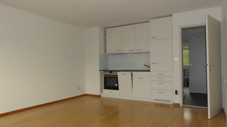 Charmante 2.5 Zimmerwohung an zentraler und ruhige Lage!