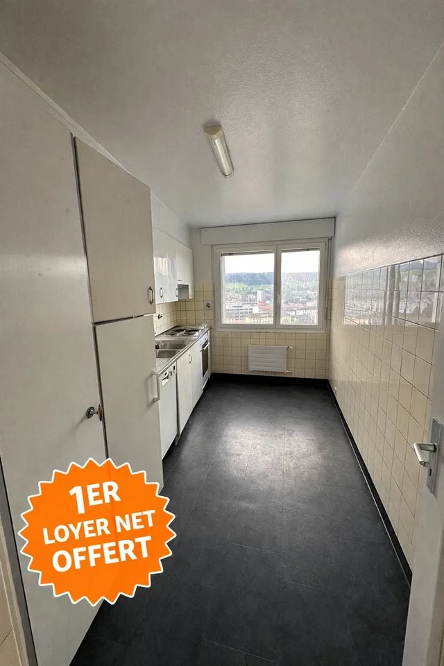 LOGEMENT AVEC BALCON DANS QUARTIER CALME