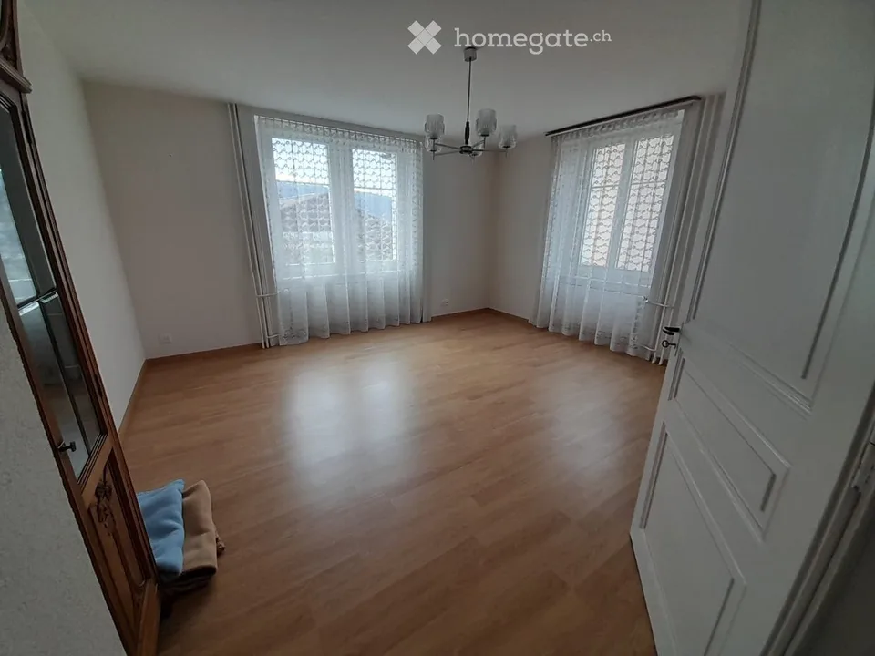 Appartement 3 pièces lumineux, garage et grand jardin inclus
