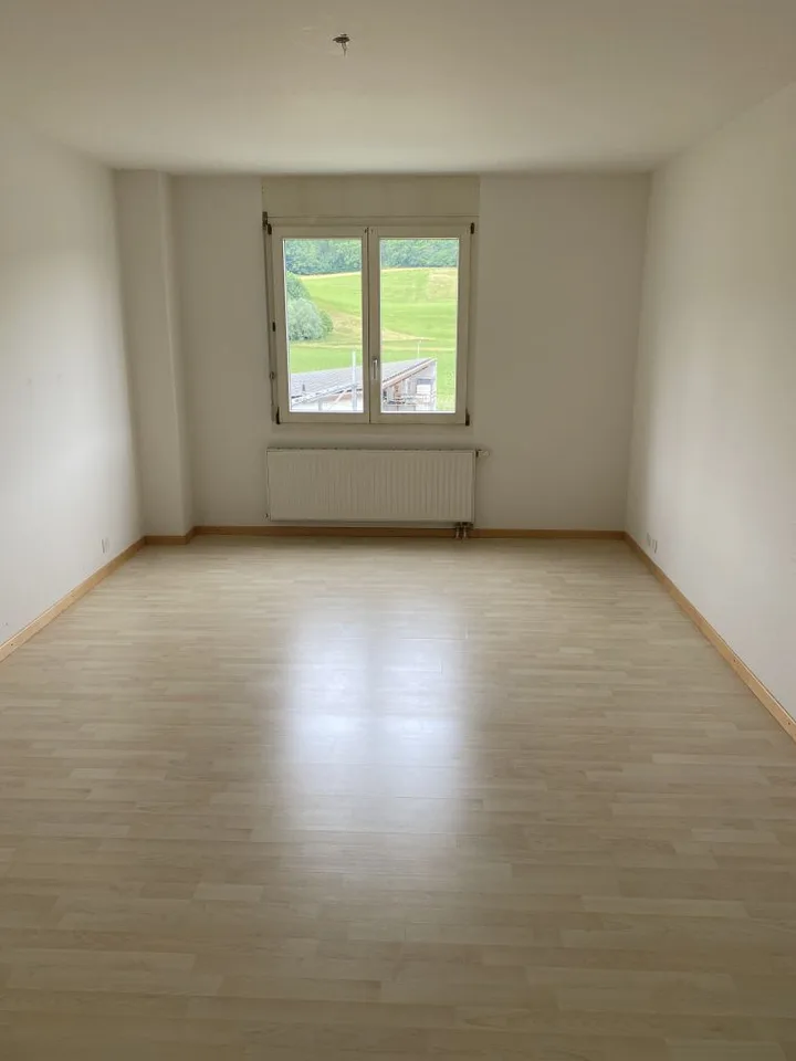 Appartamento luminoso di 3,5 locali con balcone e vista a Courrendlin