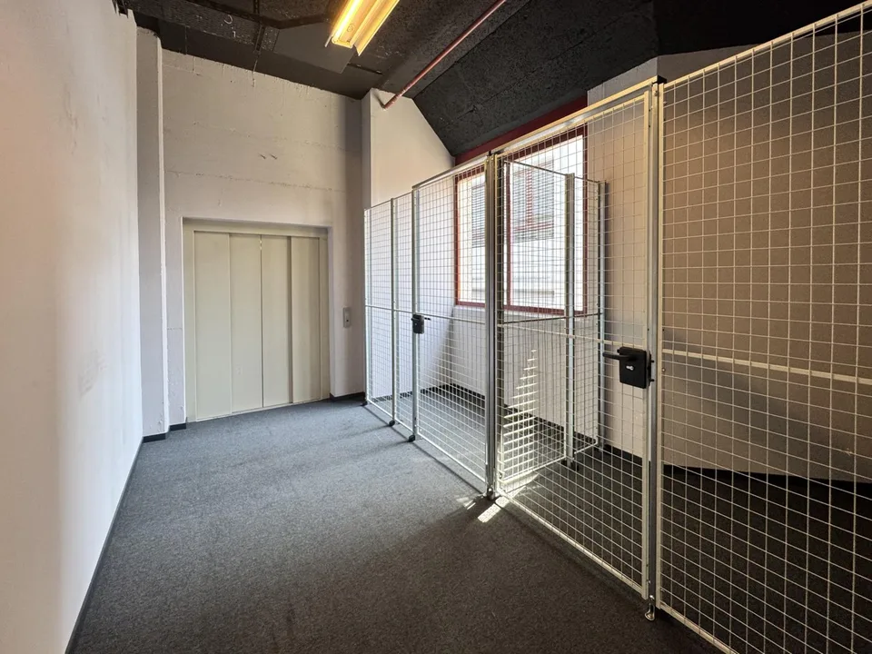 Werkstatt 365 m2
