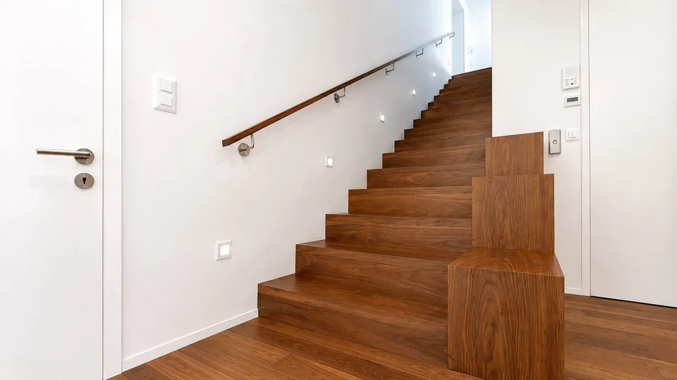 Befristet auf 3 Jahre - Exklusive Maisonette-Wohnung mit traumhafter Seesicht in Zürich-Witikon – Foto 8 von 15