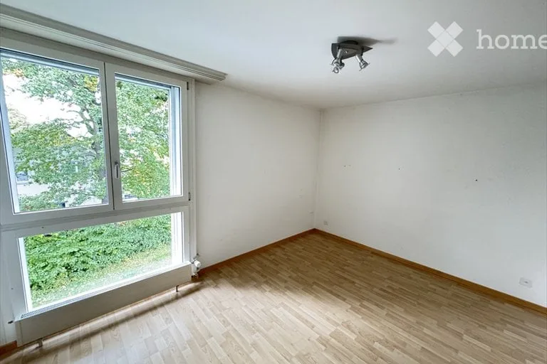 Beautiful apartment, calm and bright, close to the old town