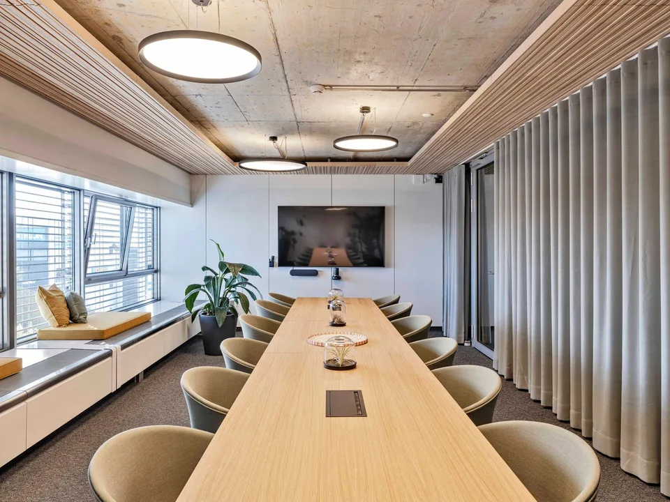 DERNIÈRE CHANCE – ESPACES DE BUREAU ÉQUIPÉS DANS KOWERK – photo 6 sur 21